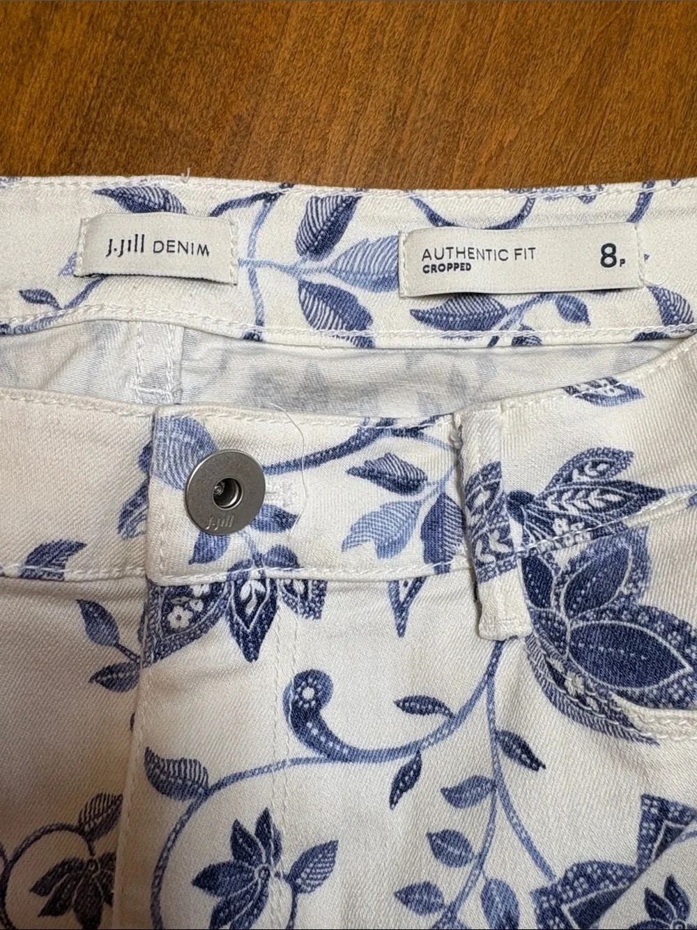 J.Jill Denim White Cropped Pants with Blue Floral Print, 8P - Picture 2 of 8